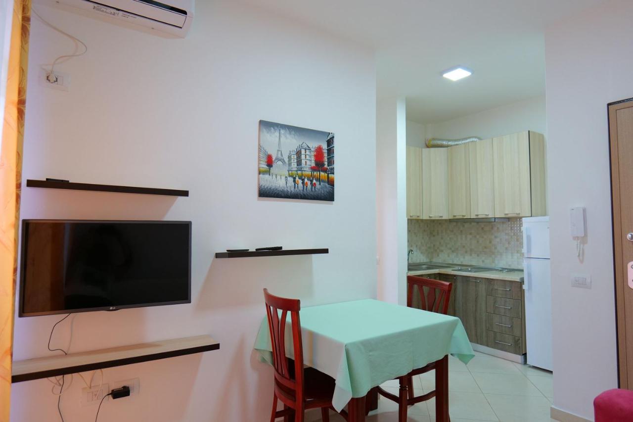 Almare Apartments Vlorë Exteriör bild