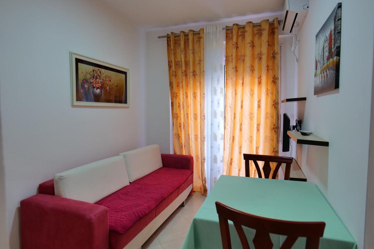 Almare Apartments Vlorë Exteriör bild