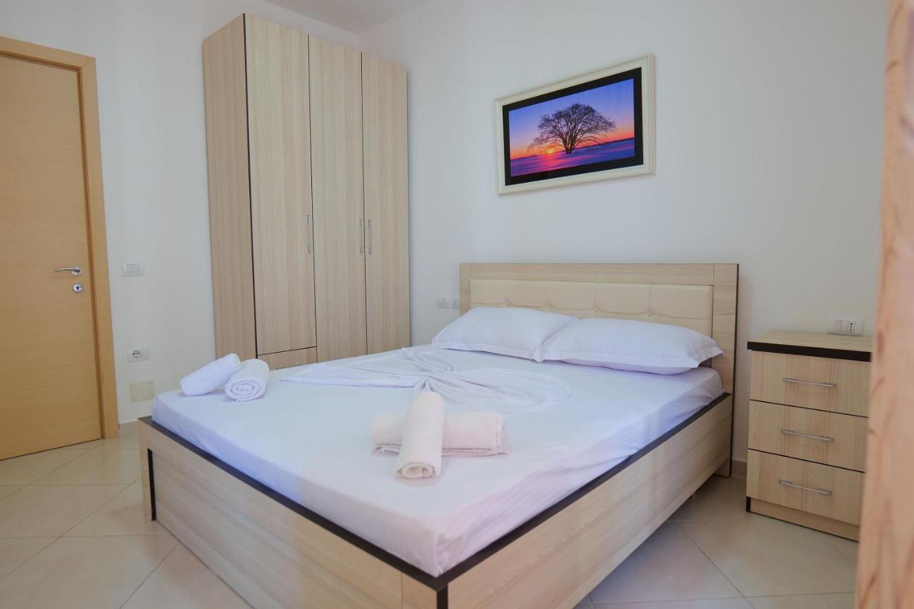 Almare Apartments Vlorë Exteriör bild