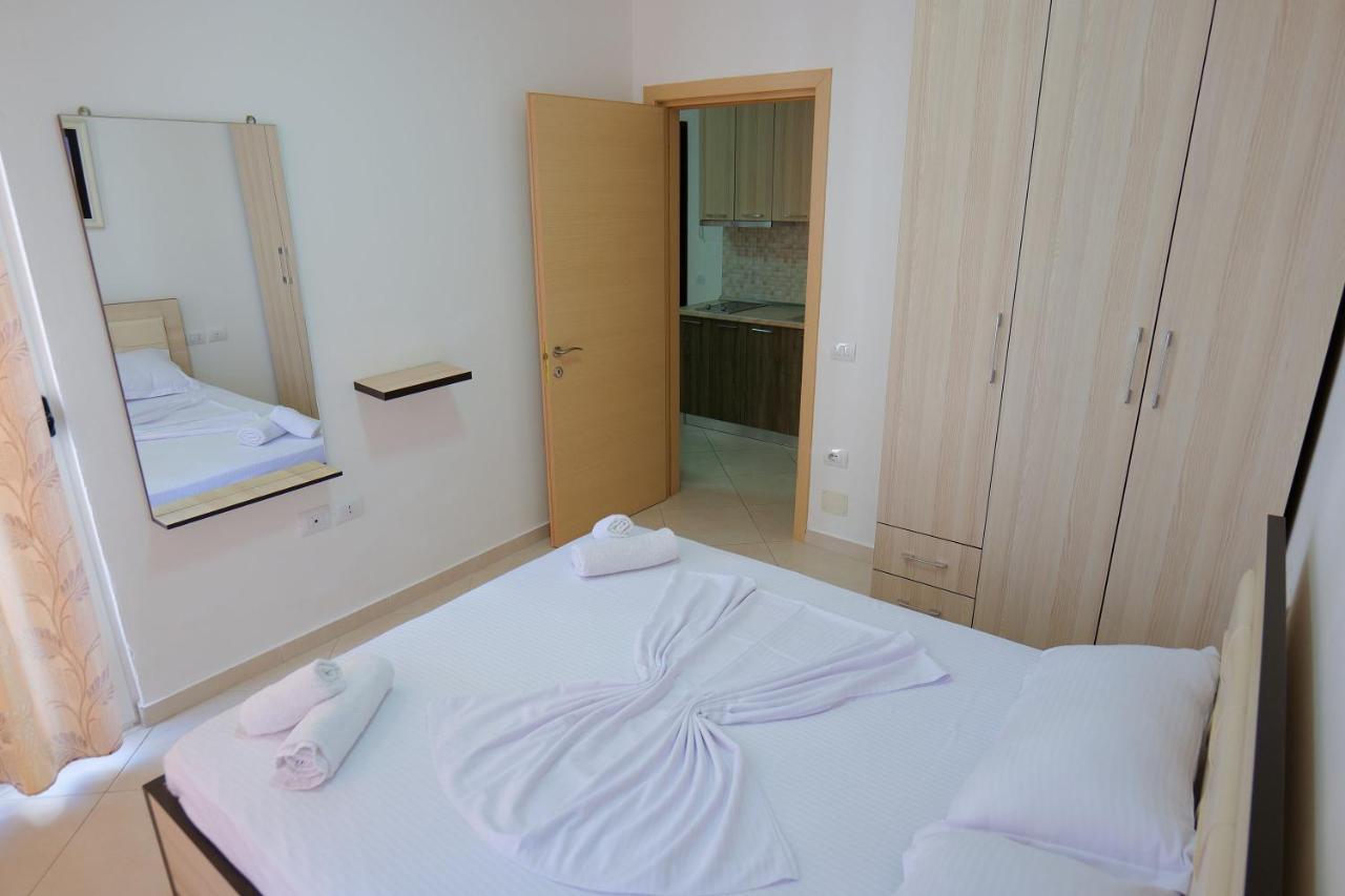 Almare Apartments Vlorë Exteriör bild